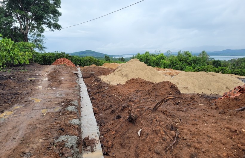 Chủ nhiệm Ủy ban Kiểm tra Huyện uỷ Đắk Hà bị xử phạt 3,5 triệu đồng do có hành vi "Hủy hoại đất".