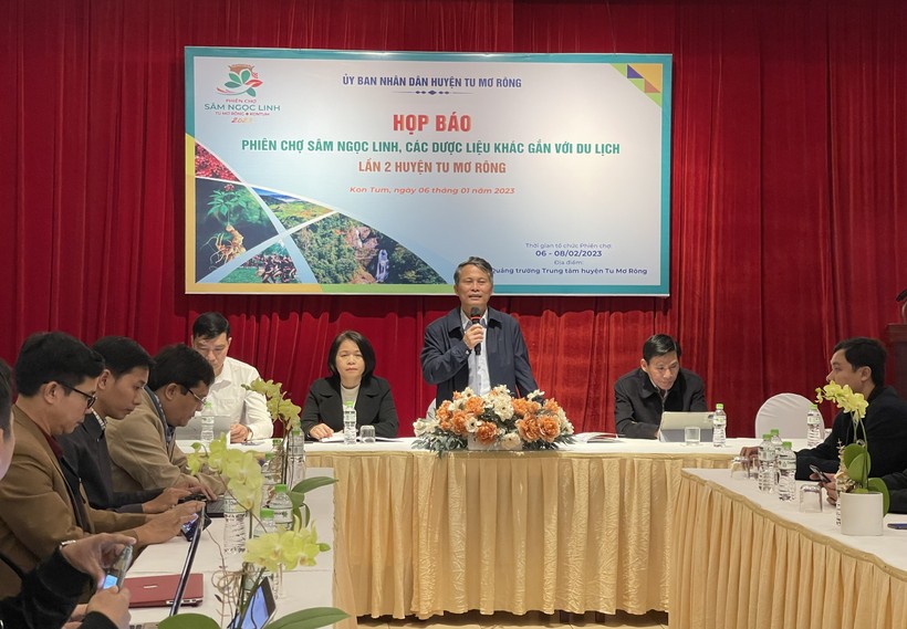 UBND huyện Tu Mơ Rông tổ chức họp báo Phiên chợ sâm Ngọc linh, các dược liệu khác gắn với du lịch lần thứ 2.
