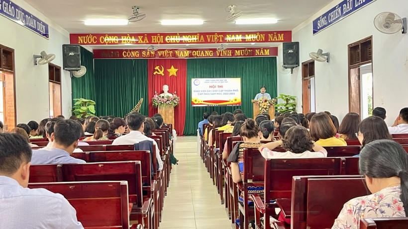Phòng GD&ĐT thành phố Kon Tum khai mạc Hội thi giáo viên dạy giỏi cấp thành phố, cấp THCS năm học 2022-2023.