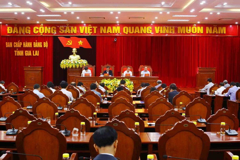 Ban Thường vụ Tỉnh ủy và Ban Chấp hành Đảng bộ tỉnh Gia Lai xem xét, thi hành kỷ luật đối với Ban cán sự đảng UBND tỉnh nhiệm kỳ 2004 - 2011 và 2011 - 2016. (Ảnh: TUGL)