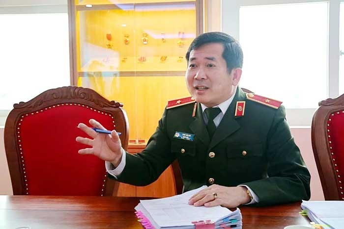 Thiếu tướng Đinh Văn Nơi.