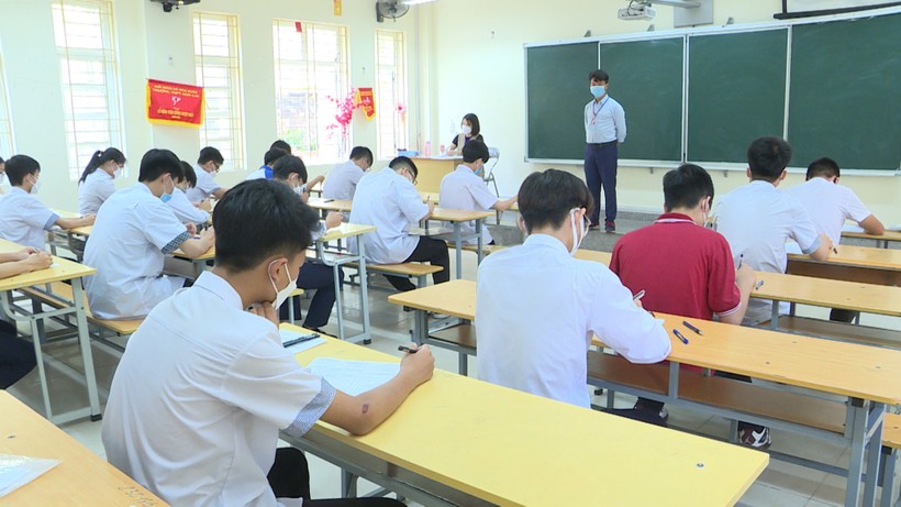 Thí sinh Quảng Ninh dự kỳ thi tuyển sinh vào lớp 10 THPT công lập năm học 2022-2023.