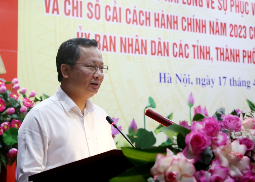 Ông Cao Tường Huy, Chủ tịch UBND tỉnh Quảng Ninh phát biểu tại hội nghị.