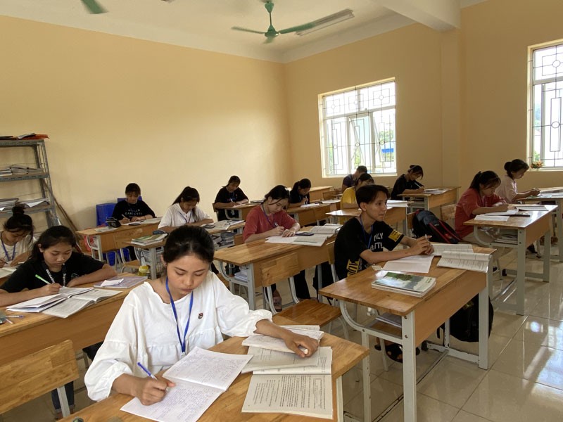 Học sinh trường PTDTNT THCS&THPT huyện Đà Bắc