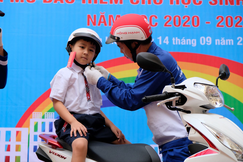 Trường Tiểu học Thăng Long (quận Hoàn Kiếm, Hà Nội) phát động tháng an toàn giao thông năm học 2020-2021