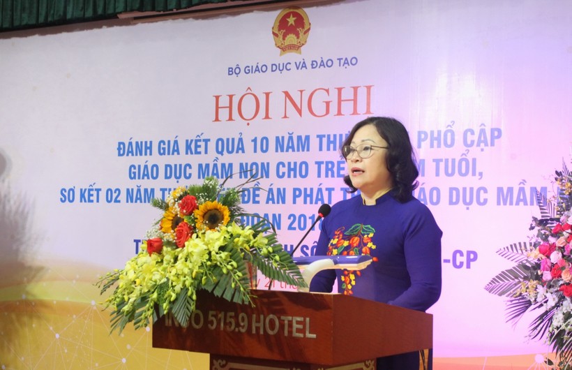Thứ trưởng Bộ GD&ĐT Ngô Thị Minh phát biểu chỉ đạo hội nghị