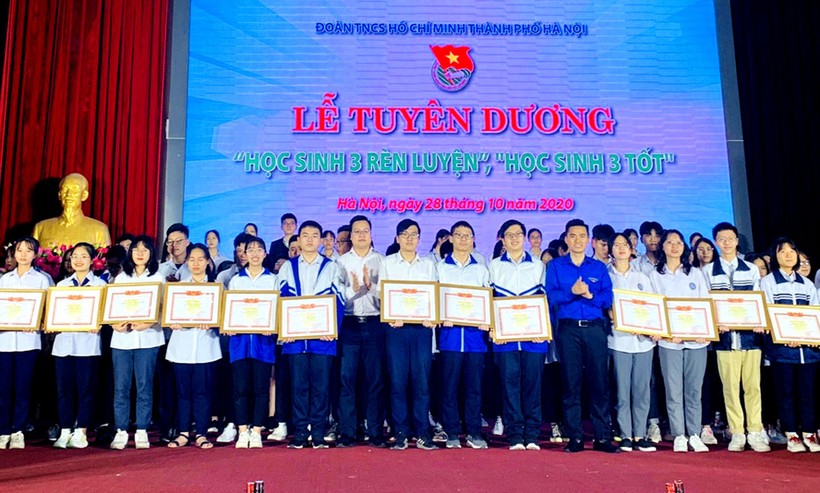 Thành đoàn Hà Nội tuyên dương "Học sinh 3 rèn luyện", "Học sinh 3 tốt" năm học 2020.