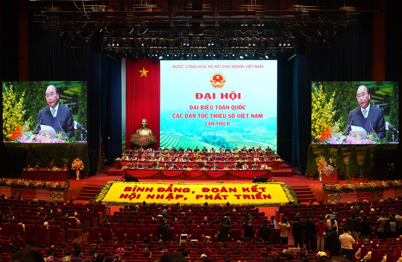 Thủ tướng Nguyễn Xuân Phúc phát biểu tại Đại hội đại biểu các dân tộc thiểu số toàn quốc lần thứ II