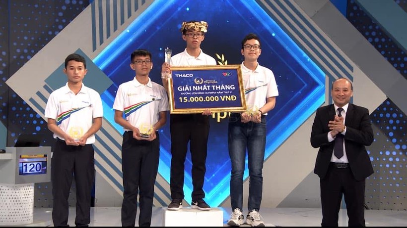 Nguyễn Tấn Khải xuất sắc giành vòng nguyệt quế Olympia.