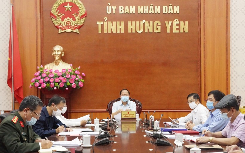 Chủ tịch Trần Quốc Văn chủ trì cuộc họp Ban Chỉ đạo tỉnh về công tác phòng, chống dịch Covid-19.