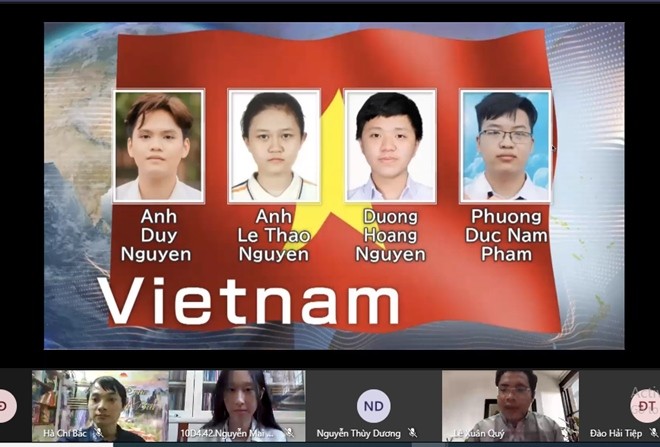 Buổi giao lưu trực tuyến của đội tuyển Olympic Hóa học quốc tế với học sinh Hà Nội