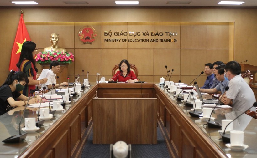 Thứ trưởng Ngô Thị Minh chủ trì cuộc họp