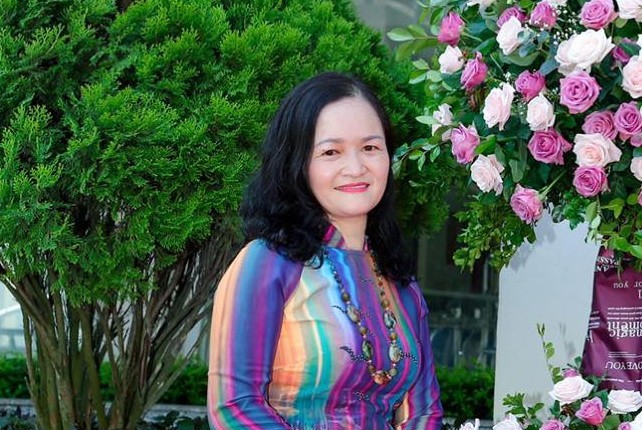 Cô Lê Thị Tuyết Lan- Hiệu trưởng Trường Tiểu học Xuân Phương