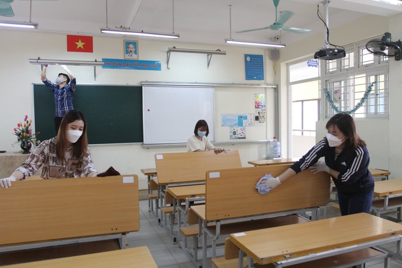 Các trường học Hà Nội đã tổ chức diễn tập, vệ sinh trường lớp, sẵn sàng đón học sinh trở lại trường học trực tiếp
