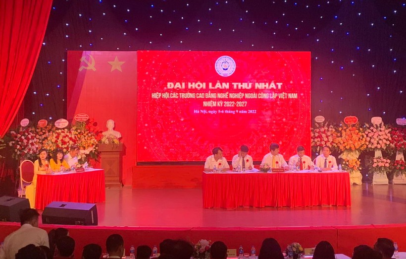Đại hội lần thứ nhất Hiệp hội các trường cao đẳng ngoài công lập Việt Nam