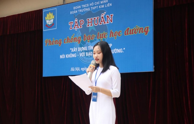 Buổi tập huấn phòng chống bạo lực học đường của học sinh Trường THPT Kim Liên (Hà Nội)