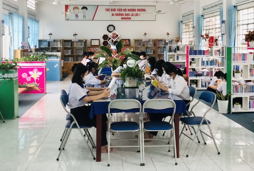 Hà Nội yêu cầu tăng cường bổ sung học liệu cho thư viện trường học
