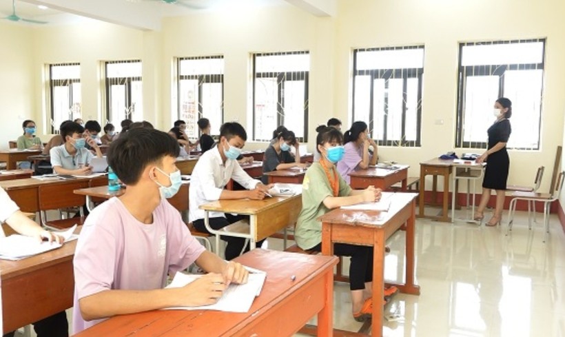 Cô trò Trường THPT Chu Văn An (huyện Văn Yên, Yên Bái) trong giờ học.