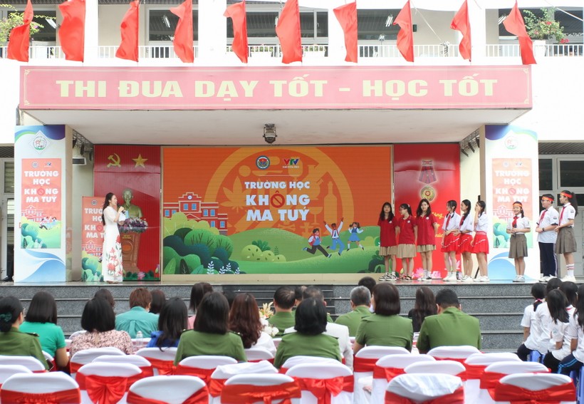 Số đầu tiên của cuộc thi với sự tham gia của các trường THCS trên địa bàn Hà Nội.