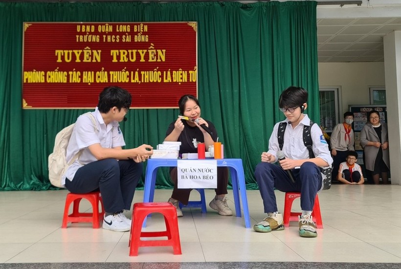 Buổi tuyên truyền phòng chống tác hại thuốc lá của học sinh Trường THCS Sài Đồng