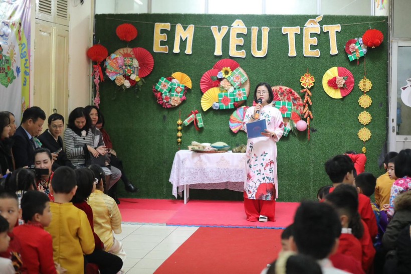 Chương trình Em yêu Tết đầy ý nghĩa của cô trò Trường Tiểu học Bình Minh.
