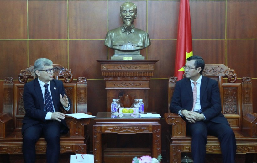 Đại sứ Aleksander Surdej cho biết, Ba Lan rất quan tâm đến việc tăng cường hợp tác giáo dục với Việt Nam