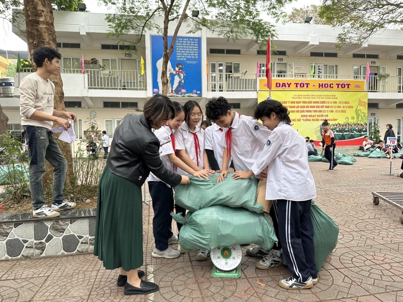 Học sinh Hà Nội tham gia phong trào Kế hoạch nhỏ.