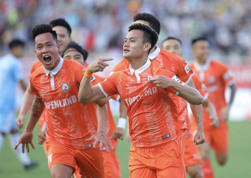 Bình Định làm khách của Nam Định ở vòng 5 V.League