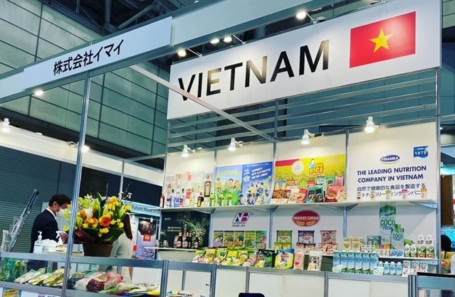 Nhiều sản phẩm nước giải khát mang thương hiệu Việt xuất hiện tại Foodex Japan 2021. Ảnh: THP