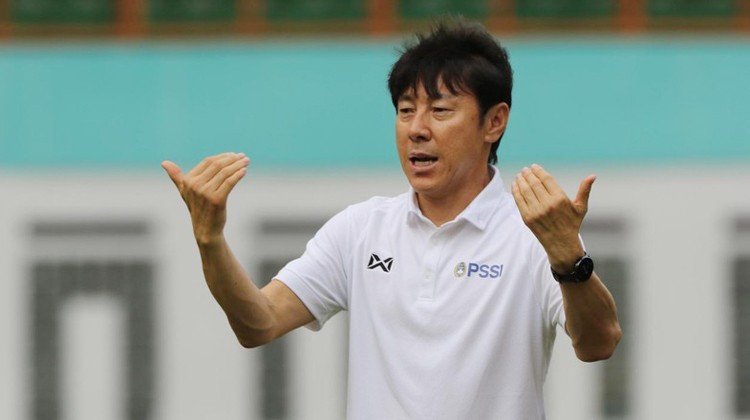 HLV Shin Tae Yong thất vọng vì học trò từ chối lên tuyển