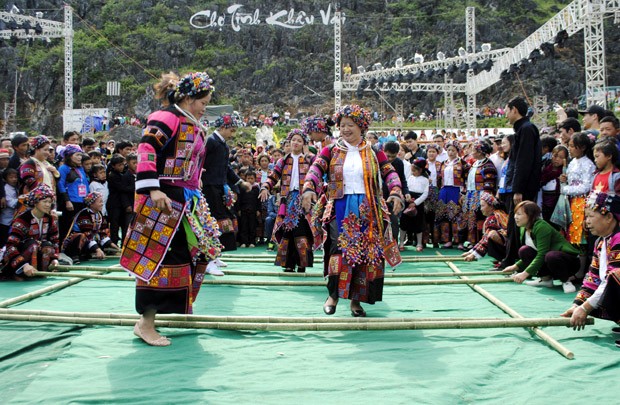 Lễ hội 100 năm Chợ tình Khâu Vai gắn với công bố Bằng công nhận tái thẩm định tư cách thành viên mạng lưới Công viên Địa chất toàn cầu UNESCO - Cao nguyên đá Đồng Văn lần thứ II.