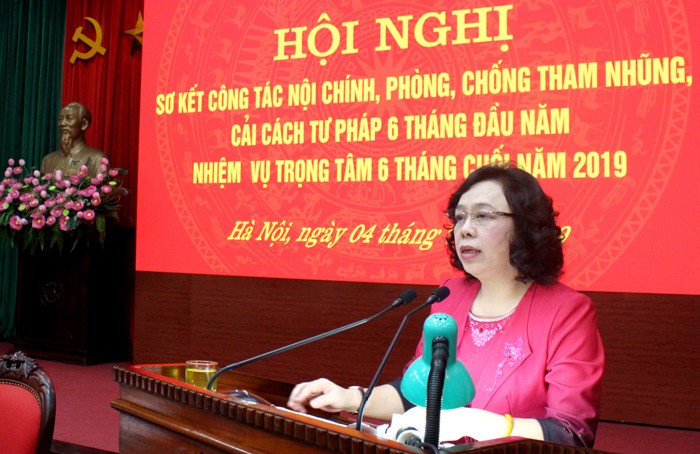 Phó Bí thư Thường trực Thành ủy Ngô Thị Thanh Hằng phát biểu tại hội nghị.