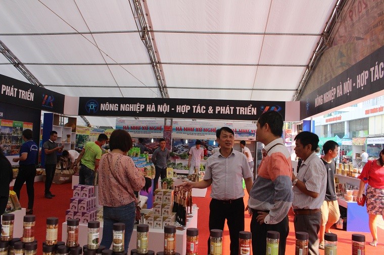 Hội chợ nhằm giới thiệu, quảng bá những thành tựu về phát triển nông nghiệp.