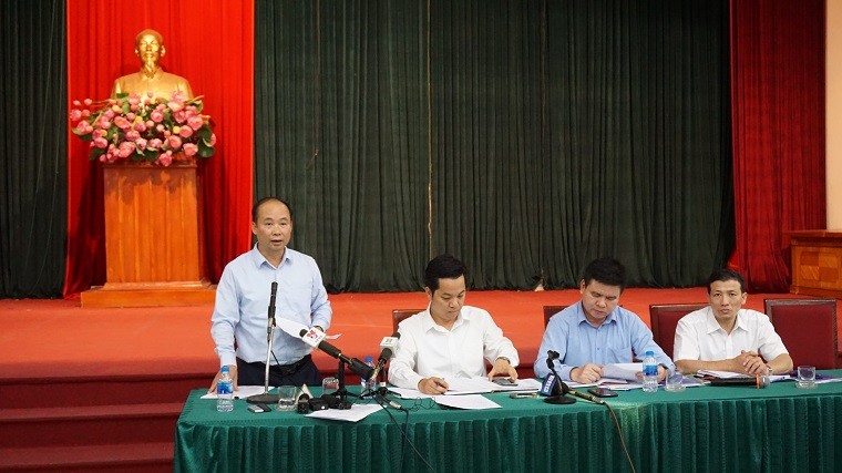 Phó Giám đốc Sở Nội vụ Hà Nội – Nguyễn Đình Hoa thông tin tại buổi giao ban báo chí.