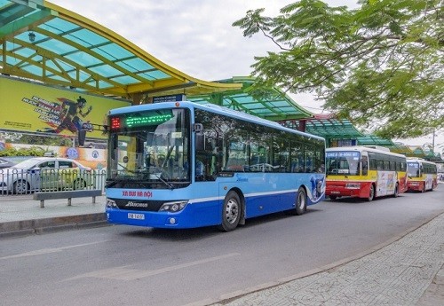 Xe buýt Hà Nội đã phục vụ đến: 453/584 số xã, phường, thị trấn đạt 78%.