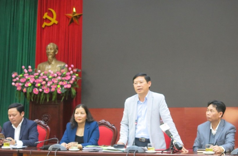 Phó Trưởng ban Tuyên giáo Thành ủy Hà Nội Phạm Thanh Học thông tin với báo chí.