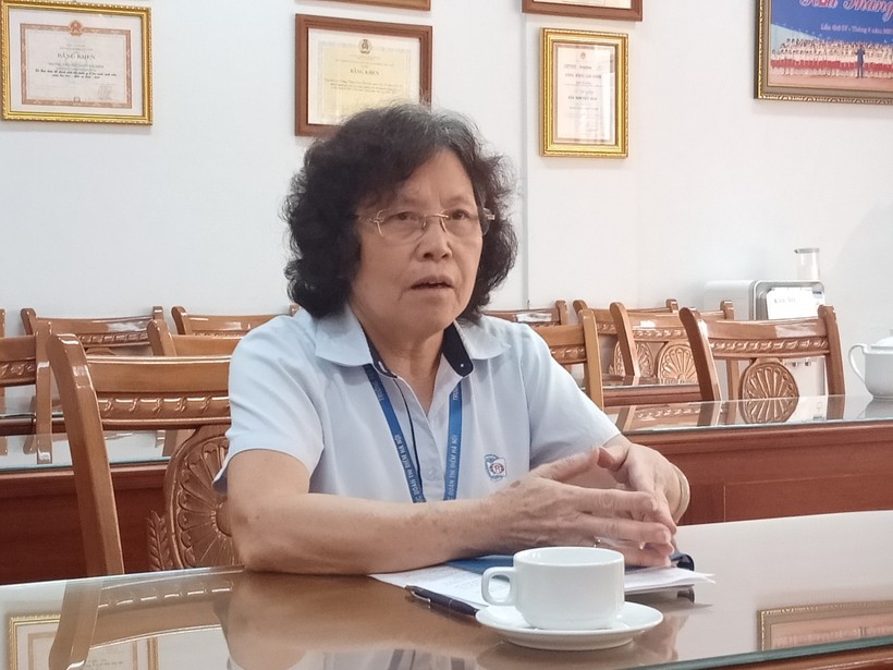 Bà Nguyễn Thị Hiền - Chủ tịch Hội đồng quản trị Trường Tiểu học Đoàn Thị Điểm - Hà Nội thông tin với báo GD&TĐ về sự việc.