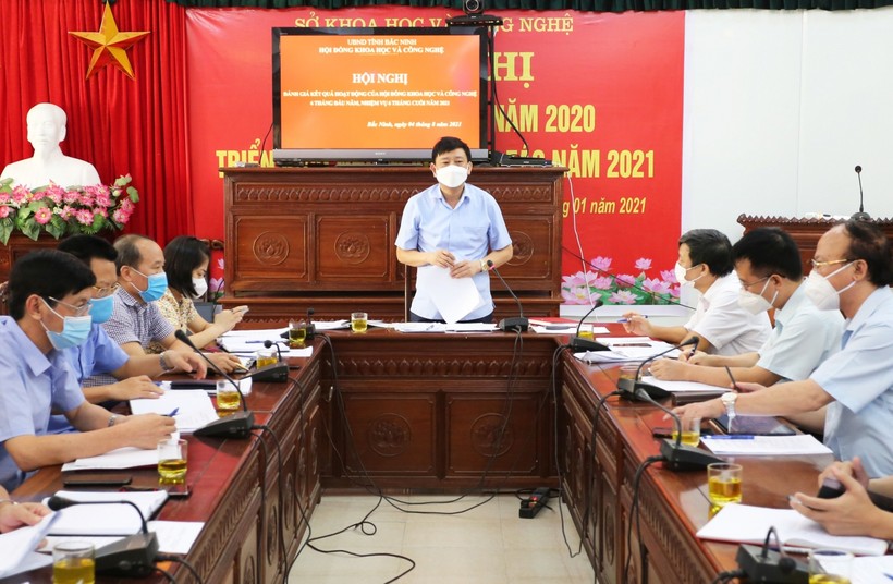 Phó Chủ tịch UBND tỉnh Bắc Ninh Ngô Tân Phượng phát biểu kết luận Hội nghị.