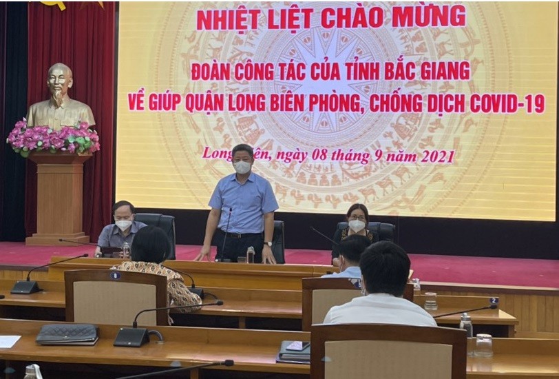  Phó Chủ tịch UBND TP. Hà Nội Nguyễn Mạnh Quyền phát biểu tại buổi gặp mặt.