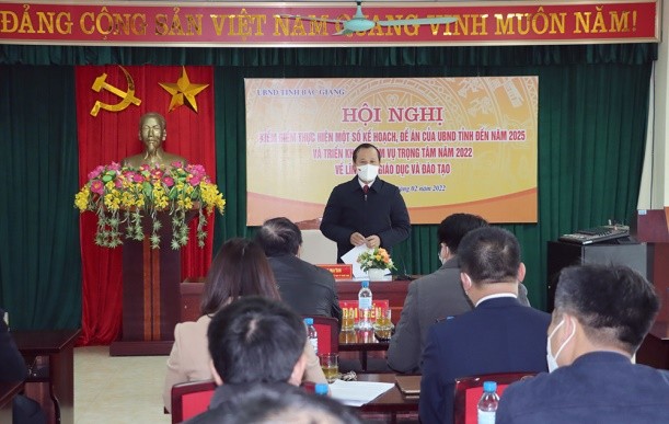  Ông Mai Sơn - Phó Chủ tịch Thường trực UBND tỉnh Bắc Giang phát biểu (Ảnh: Báo BG).