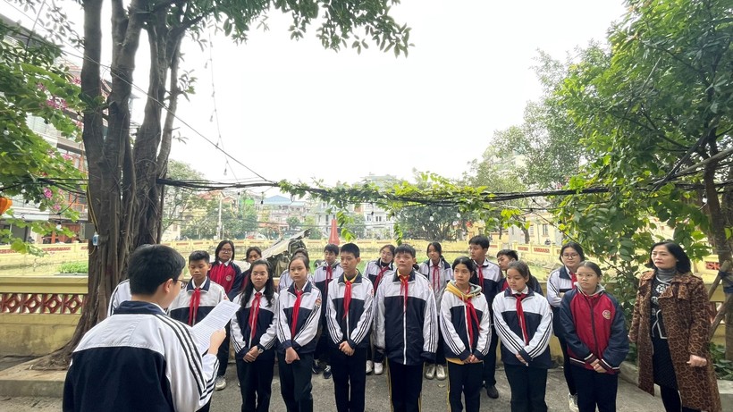 Học sinh Đặng Minh Đức (Trường THCS Ba Đình) chia sẻ về di tích hồ Hữu Tiệp