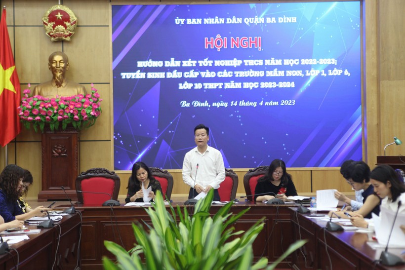 Trưởng phòng GD&ĐT quận Ba Đình - Lê Đức Thuận phát biểu.