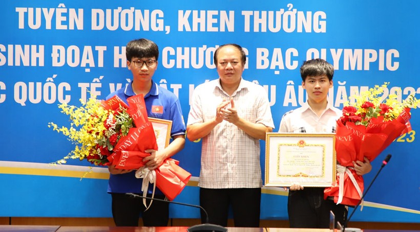 Bắc Giang khen thưởng học sinh có thành tích xuất sắc (Ảnh minh họa).