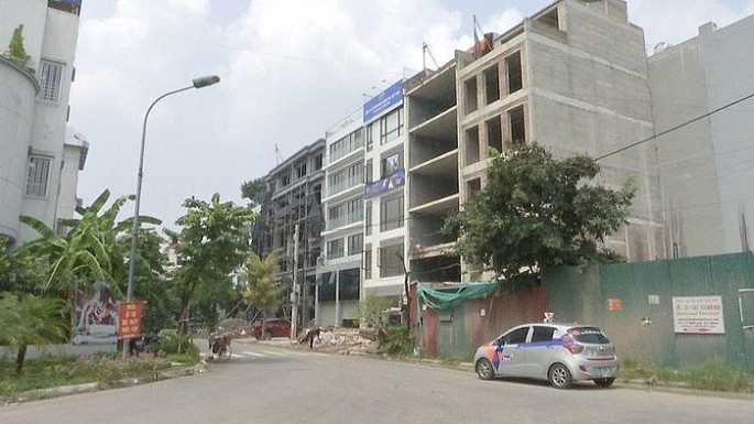 Trước đó, hàng loạt công trình tại khu đất đấu giá 21 lô phường Xuân Đỉnh đang xảy ra tình trạng vi phạm trật tự xây dựng (ảnh TL).