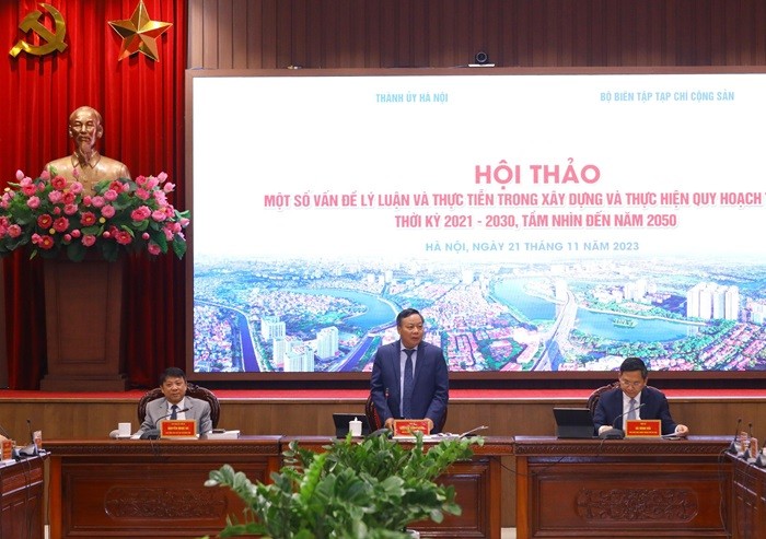 Phó Bí thư Thành ủy Hà Nội - Nguyễn Văn Phong cùng lãnh đạo Tạp chí Cộng sản, UBND TP Hà Nội chủ trì hội thảo
