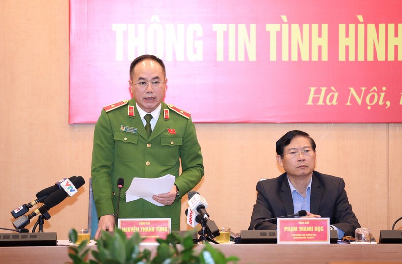 Thiếu tướng Nguyễn Thanh Tùng - Phó Giám đốc Công an TP Hà Nội thông tin tại họp báo.