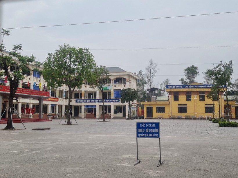 Trường THCS Tả Thanh Oai nơi Hiệu trưởng bị nghiêm khắc phê bình liên quan vụ học sinh xô xát.