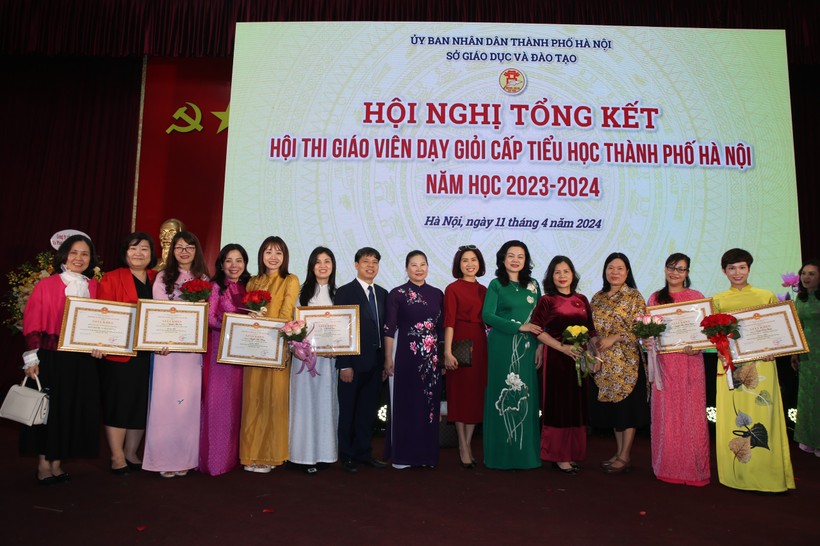 Giáo viên quận Ba Đình đạt 2 giải Nhất, 3 giải Nhì trong Hội thi giáo viên dạy giỏi cấp tiểu học TP Hà Nội.