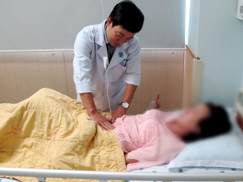 Một phụ nữ bị thai ngoài tử cung điều trị tại Bệnh viện Đại học Y Dược TP HCM. Ảnh:TT.
