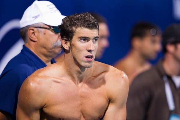Kình ngư Michael Phelps tập luyện để bơi giỏi nhất hành tinh